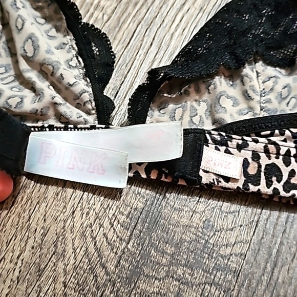 Victoria's secret pink no wire bra.S with matching panties Small - Picture 4 of 5